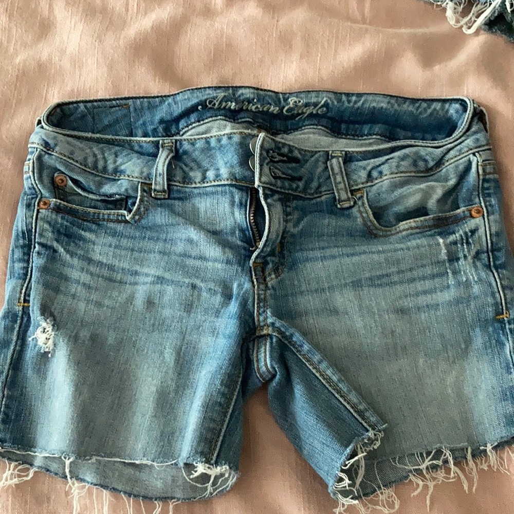 American eagle women’s shorts size 4